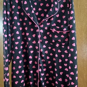 Kate Spade Black pajamas top with Pink Hearts size S NWOT
